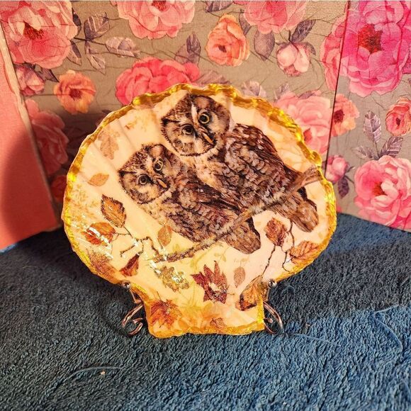 Decoupage Scalloped shells   - Picture 1 of 1